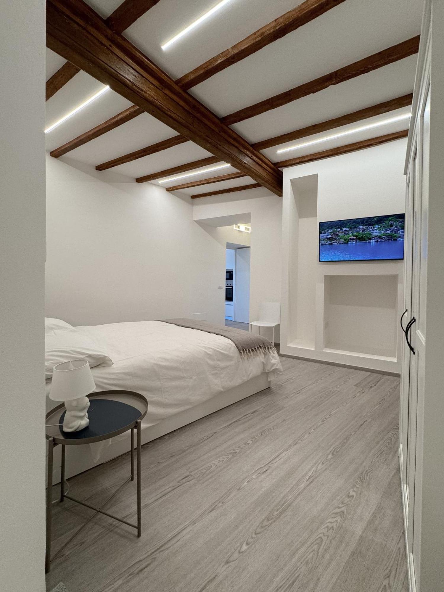 גיפה Belvedere 237B Lakeview Luxury Apartment מראה חיצוני תמונה